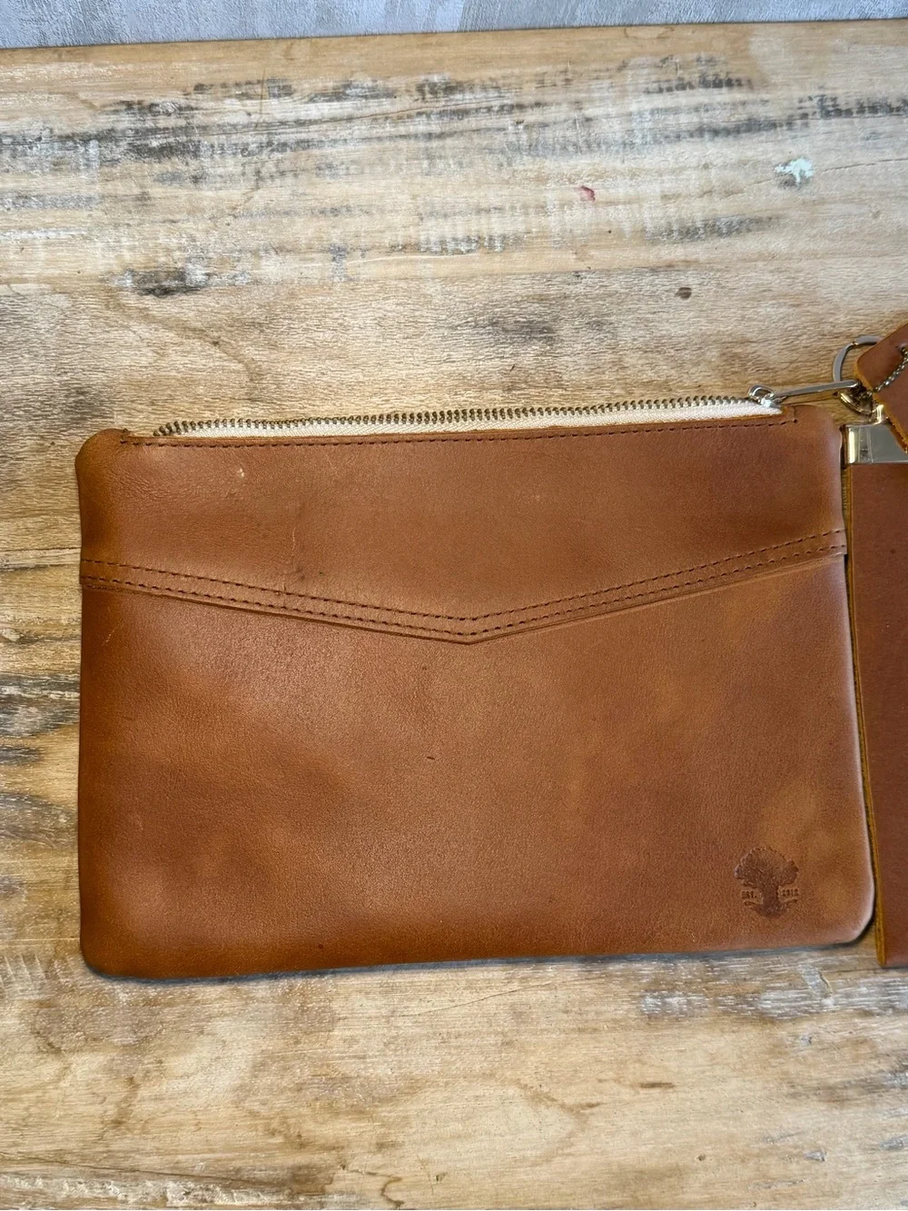Oak River Brown Leather Wristlet